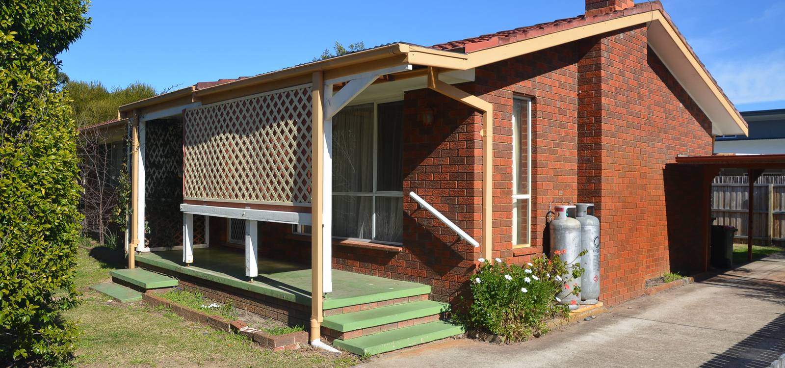 1/75 Elizabeth Drive BROULEE, NSW 2537 is for Sale on Zango Zango