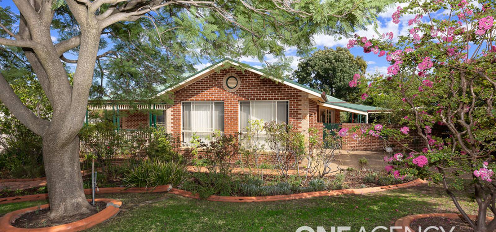 10 WILGOMA STREET BOURKELANDS, NSW 2650 is for Sale on Zango Zango