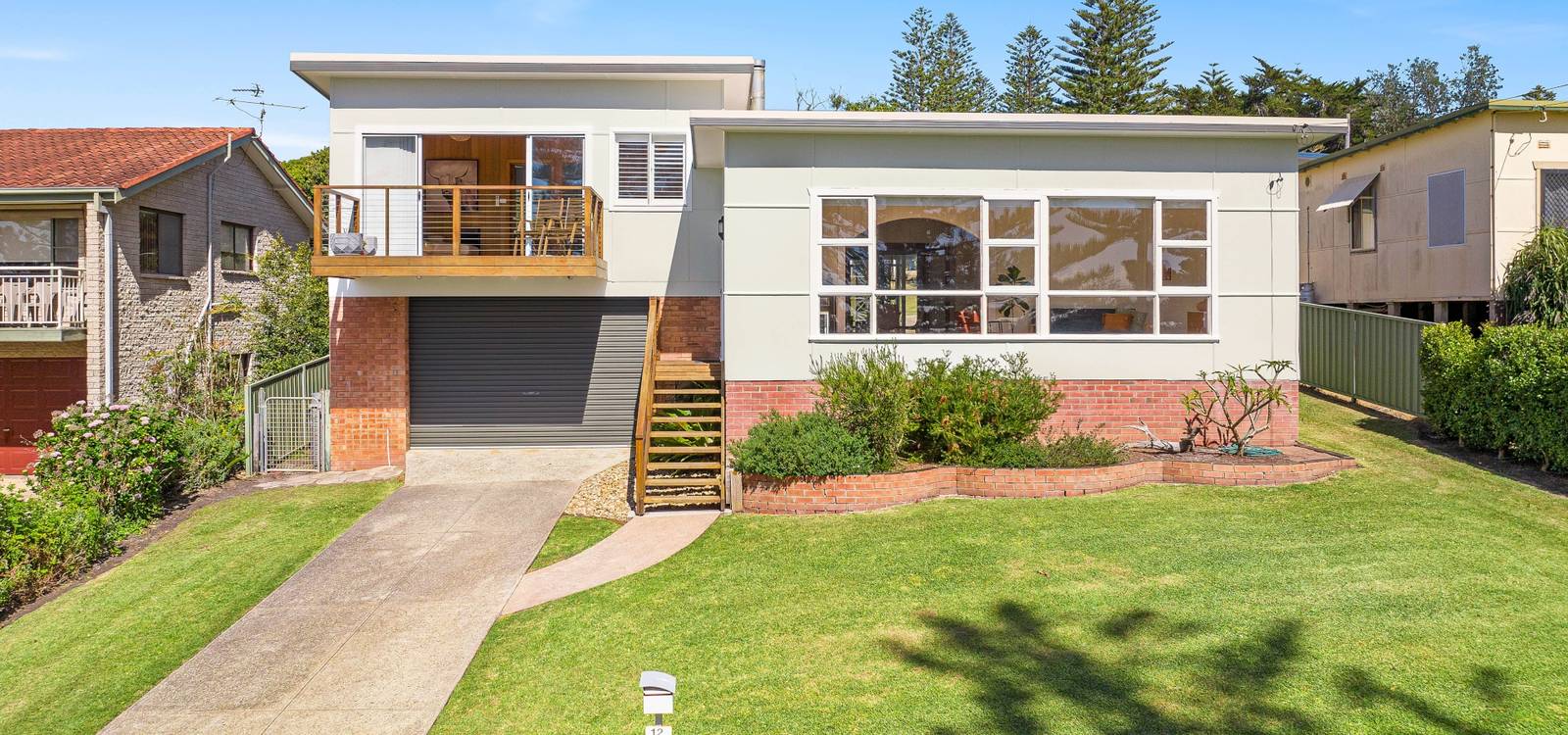 12 Monash Avenue TUROSS HEAD, NSW 2537 is for Sale on Zango Zango