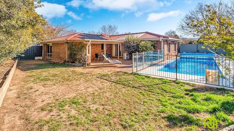 13 Merv Waite Street GORDON, ACT 2906