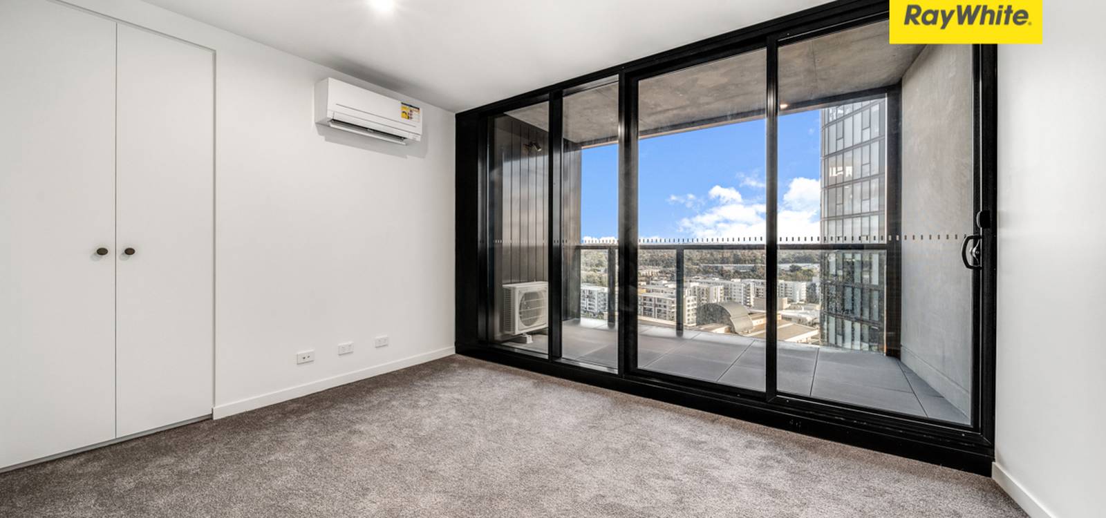 2215/2 Grazier Lane BELCONNEN, ACT 2617 is for Rent on Zango Zango