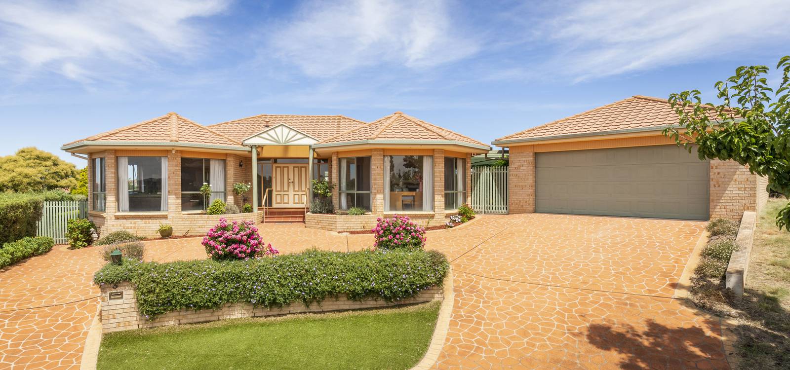 3 Kuhn Place NICHOLLS, ACT 2913 is for Sale on Zango Zango