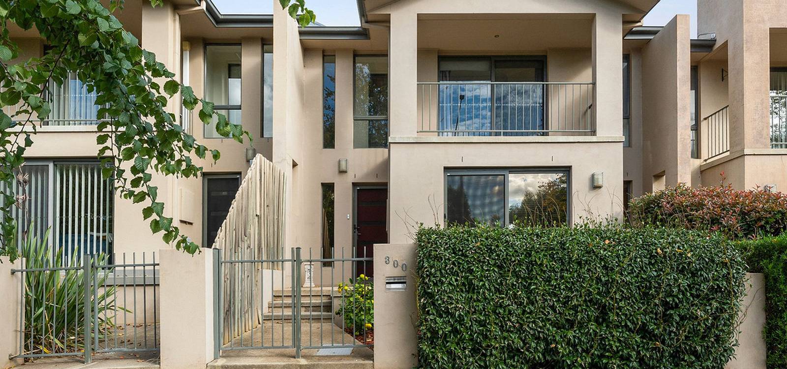 300 Anthony Rolfe GUNGAHLIN, ACT 2912 is for Rent on Zango Zango