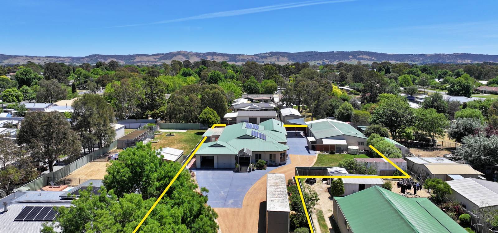 33 Osborne Street BUNGENDORE, NSW 2621 is for Sale on Zango Zango