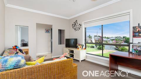 36 YARRAWAH CRESCENT BOURKELANDS, NSW 2650