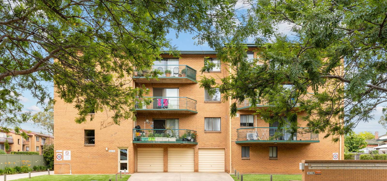 4/1315 Mowatt Street QUEANBEYAN, NSW 2620 is for Sale on Zango Zango