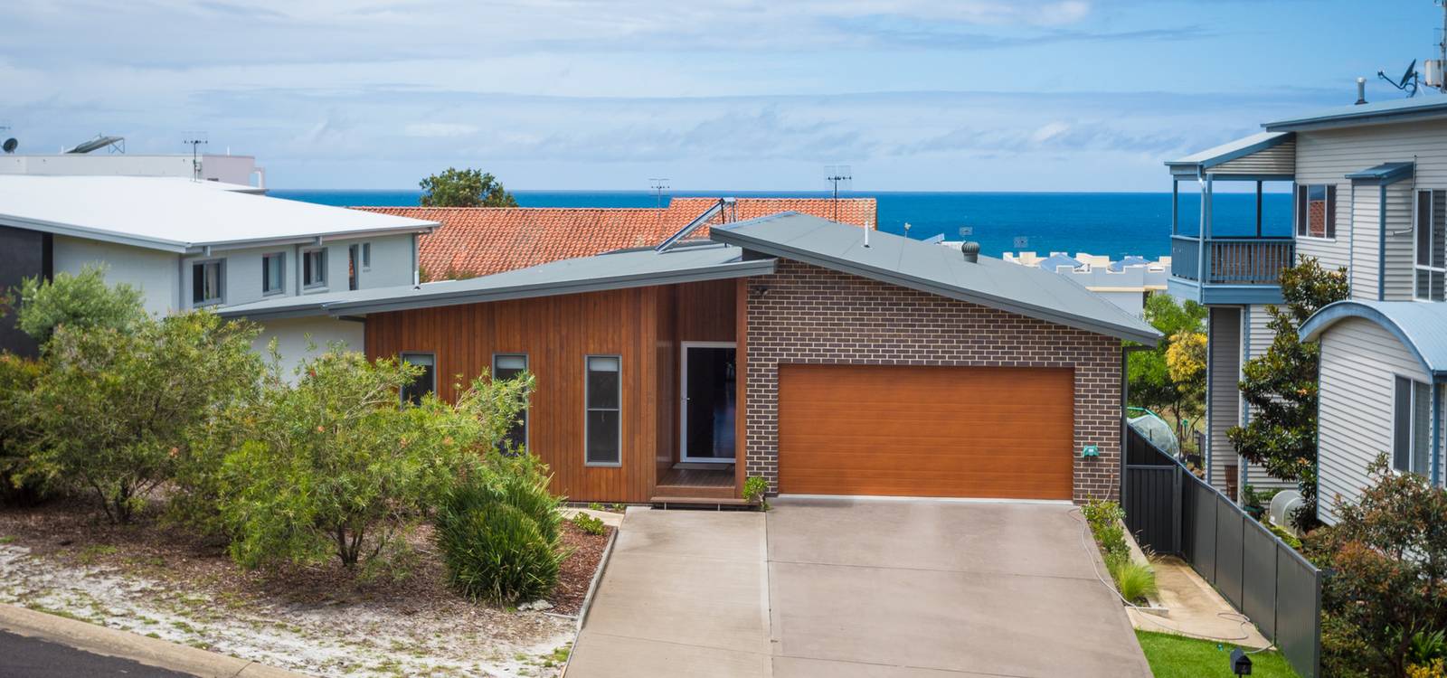 4 Casey Jayne Court TURA BEACH, NSW 2548 is for Sale on Zango Zango