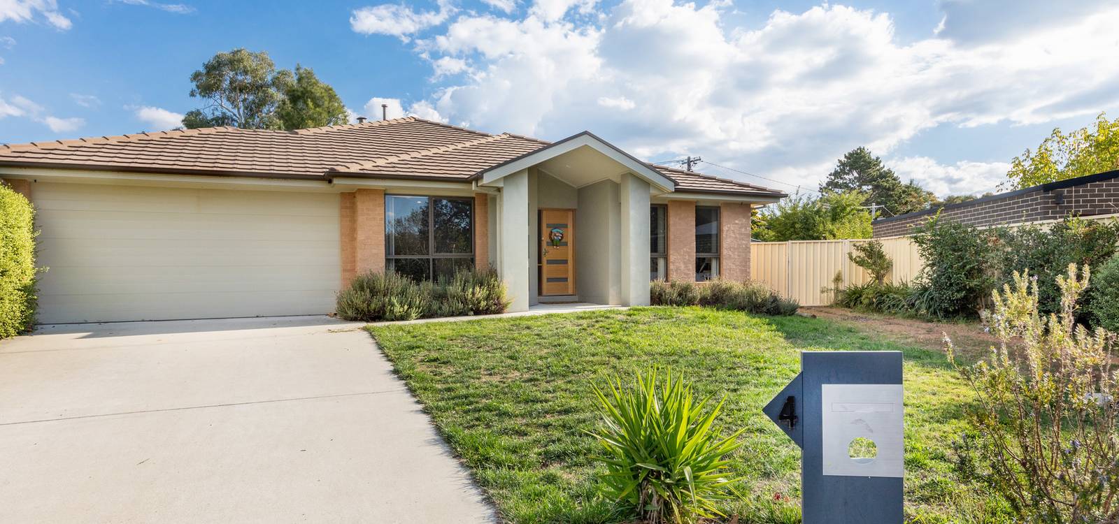 4 Luther Place MACGREGOR, ACT 2615 is for Sale on Zango Zango