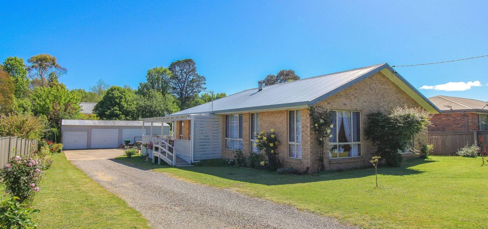 64 Cowper Street BRAIDWOOD, NSW 2622 is for Sale on Zango Zango