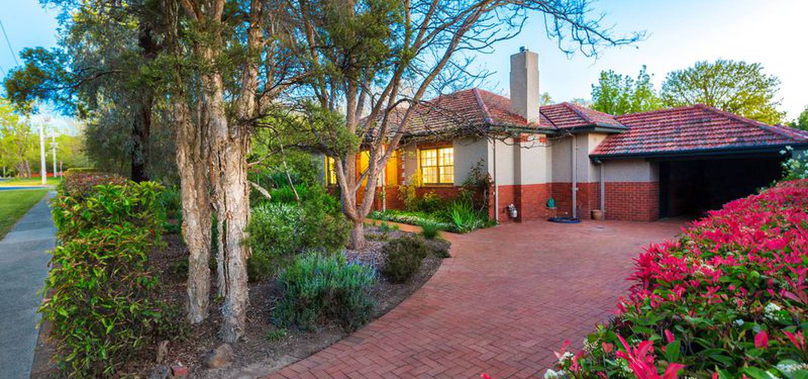 70 Wakefield Avenue AINSLIE, ACT 2602 is for Sale on Zango Zango