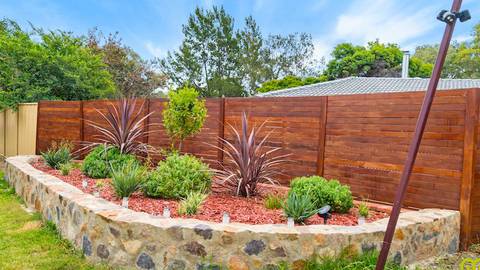 9 Jenner Court WANNIASSA, ACT 2903