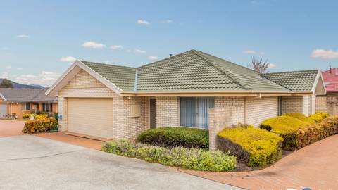 9/67 Barraclough Crescent MONASH, ACT 2904